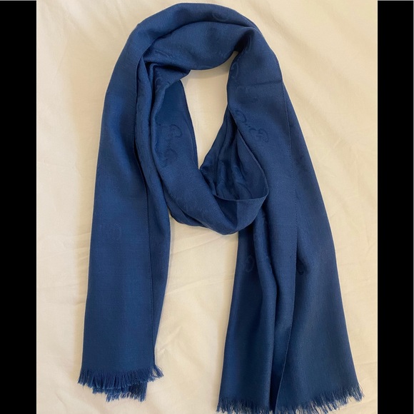 Gucci - Picture 2 of 6